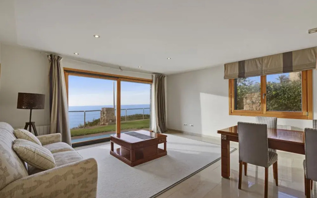 Luxury Villa Luna Suites frente al mar