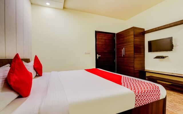 OYO Townhouse 281 Harsh Vihar Near M2K Cinemas Rohini