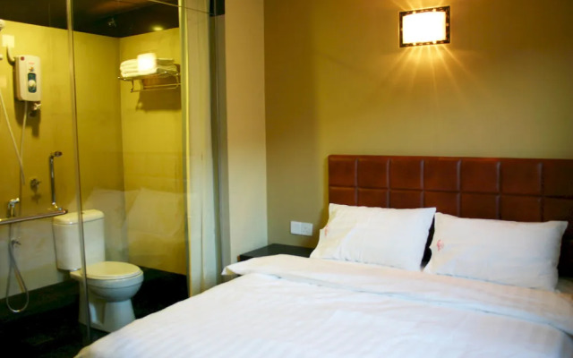 OYO 173 De Nice Inn