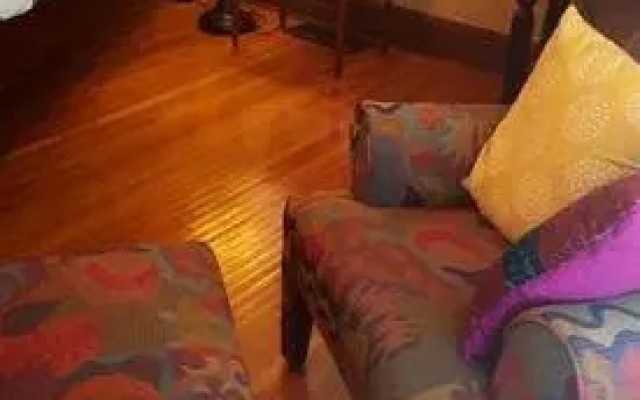 Springfield Arts Bed and Breakfast