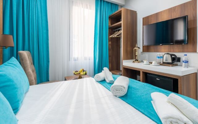 WP White Palace Hotel