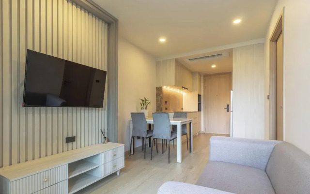 Top Location Near Beach Clubs C226