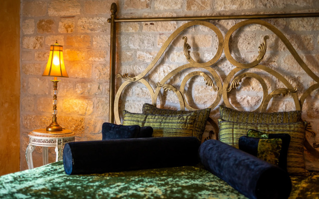 Achtis Boutique Hotel