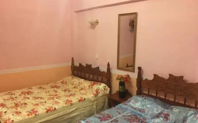 Lino Perez Street Rooms