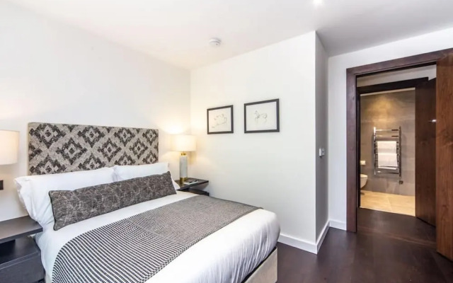 Luxury Two bed by the US Embassy