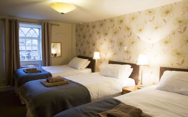 Prince Llewelyn Hotel