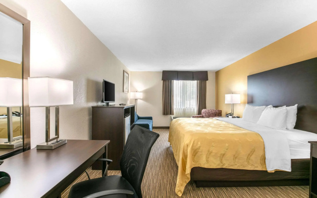 Quality Inn & Suites Metropolis I-24