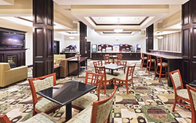 Holiday Inn Express Hotel & Suites Brownfield by IHG