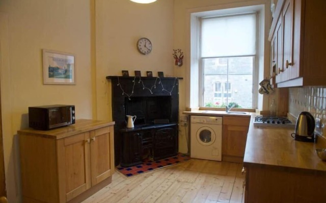 JOIVY Cosy 1-Bed Flat Near The Scottish Gallery