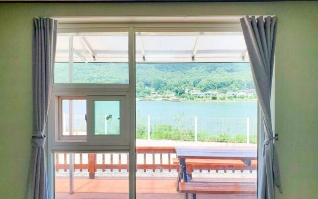 Ganghwado Dandelion Pension