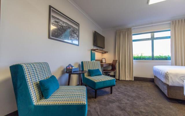 JetPark Hotel Hamilton Airport