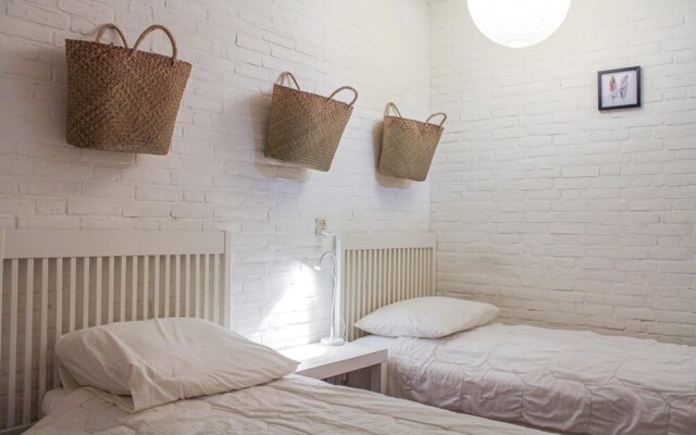 Stunning Home in Bruinisse With 2 Bedrooms and Wifi