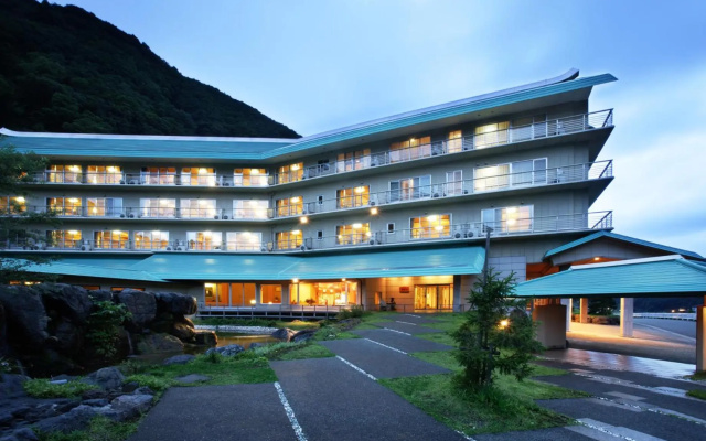 Hotel Kunitomi Suisenkaku — 3-star hotel in Itoigawa
