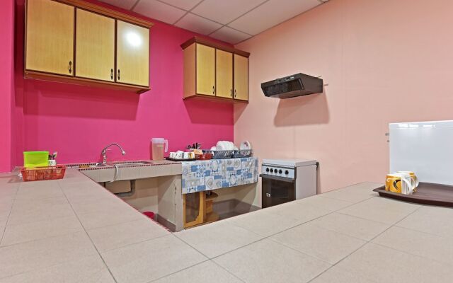 OYO 90672 De Paradise Turtle Hotel