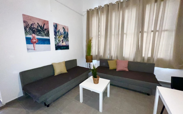 Ha-Carmel Market Apartment