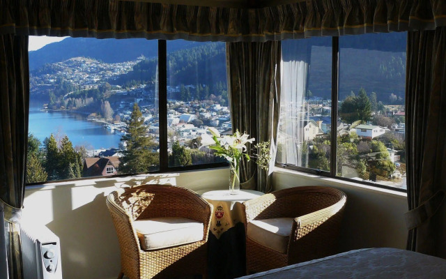 Balmoral Lodge