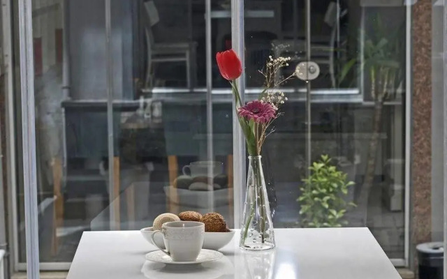 The Little House Hostel