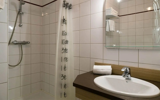 The Originals City, Hôtel Hélios