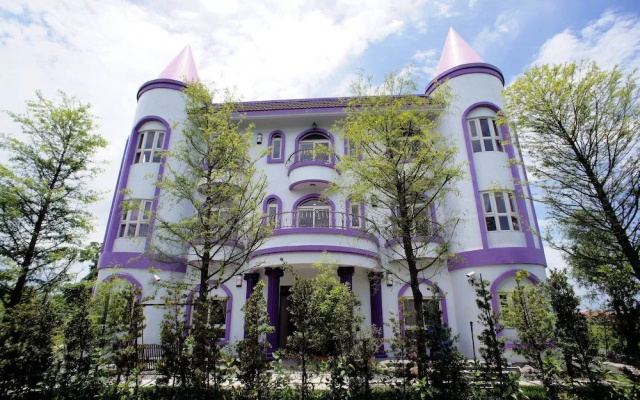 St. Petersburg Manor