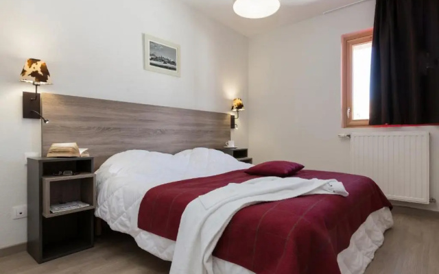 1 Bedroom Family Apartment - Photo 2