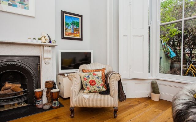 Stunning Stylish 3 Bed House in Fantastic Location