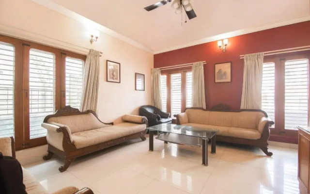 Eyrie Comforts BY OYO Rooms