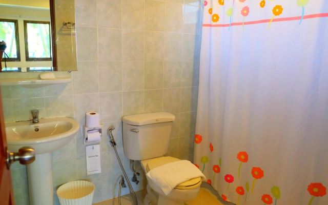 New Travel Beach Resort