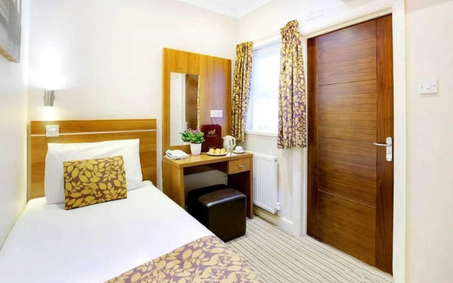 Queens Park Hotel
