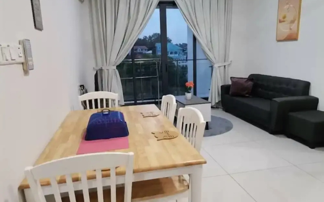 Cityview 2BR Country Garden Danga Bay @ Natol