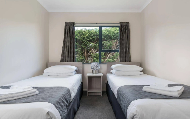 Matakana Motel