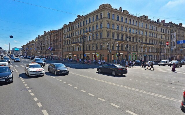 Home4day на ул. Марата