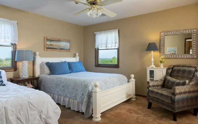 Cedar Crest Lodge