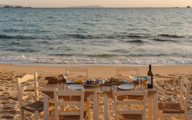 Almiriki Naxos Beachside Living