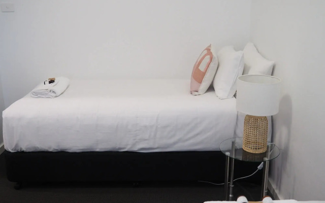 The Esplanade Motel
