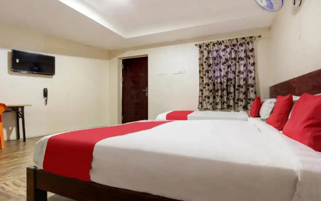 Am Grandd by OYO Rooms