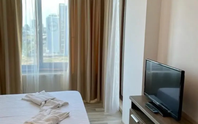 Infinity Summerland Apartment