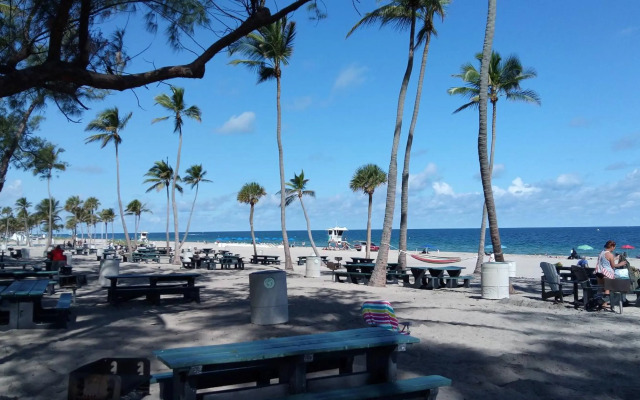 !NEW! Villa Surfside