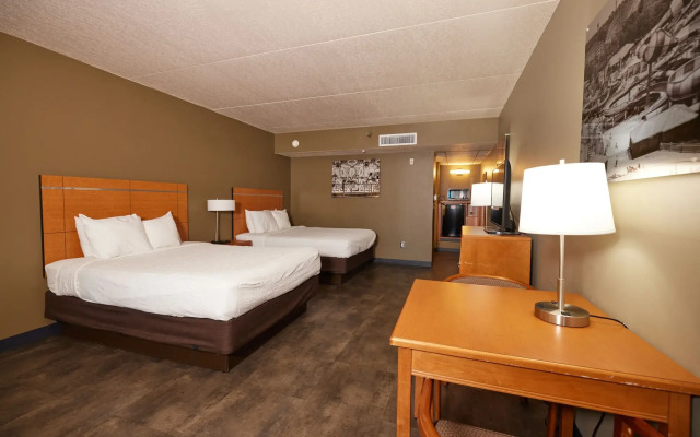 Adventureland Inn