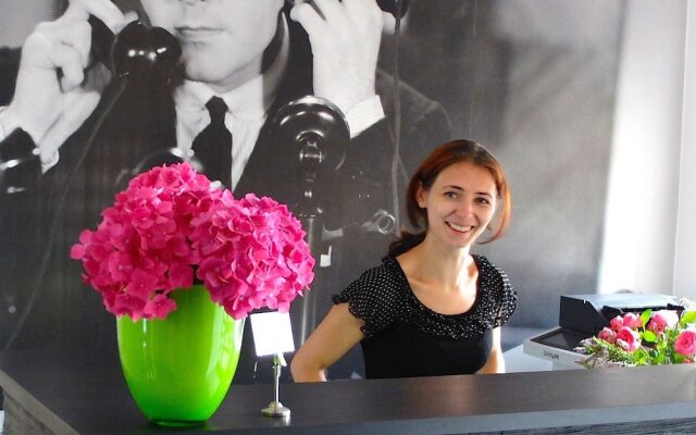 Hotel Sirrah