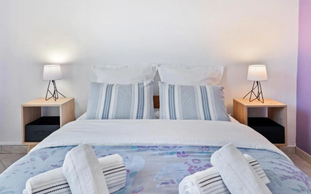 Les Jasmins Apartment