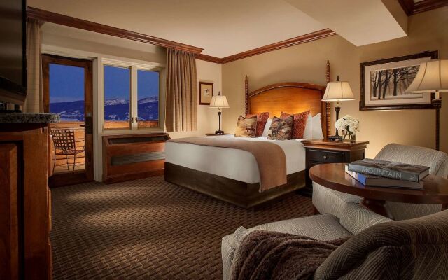 Snake River Lodge - Amenities at Sister Property