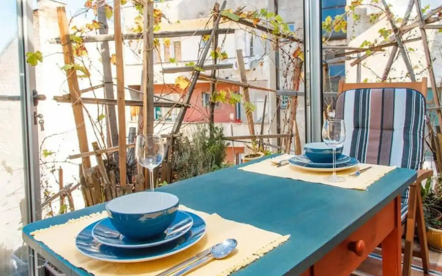On The Terrace La Vida Joy Mansard Top Kitchen