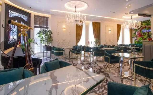 Ambasada QTA