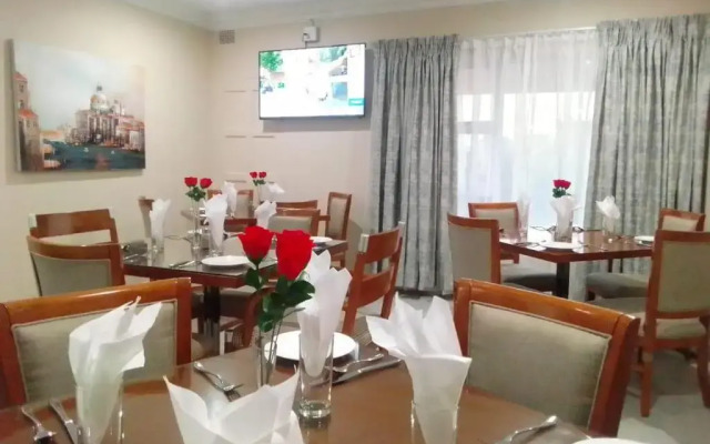 Benoni N12 Hotel