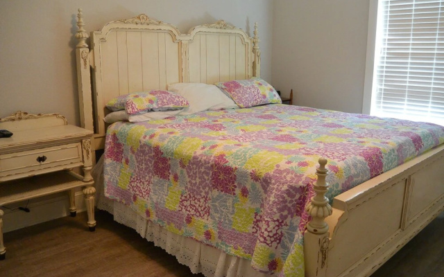 Southern Belle by RedAwning
