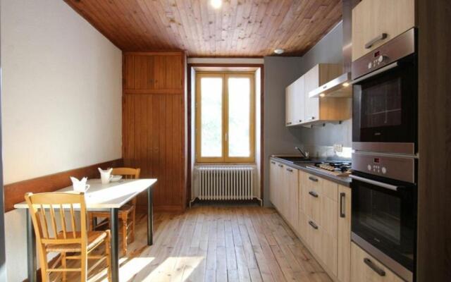 Gîte Le Chambon-sur-Lignon, 9 pièces, 15 personnes - FR-1-582-21