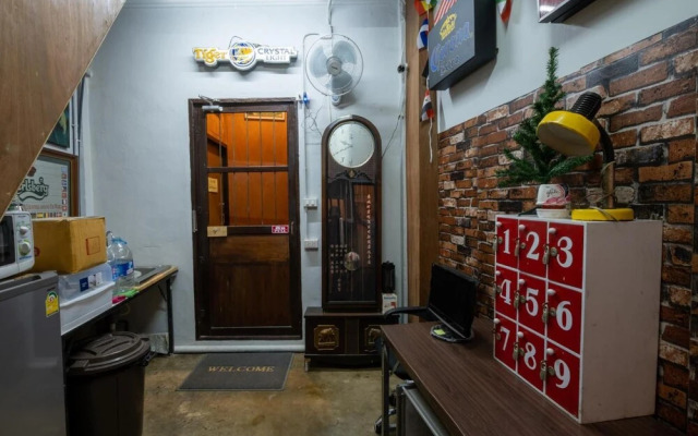 Sip N' Camp - Hostel