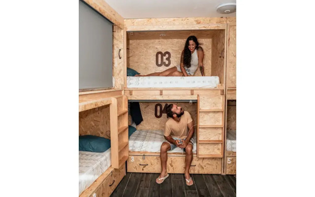 Deck Lodge - Hostel
