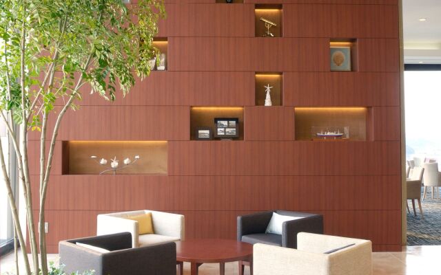 Toba Hotel International