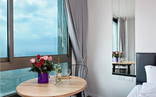 Sea Apartment